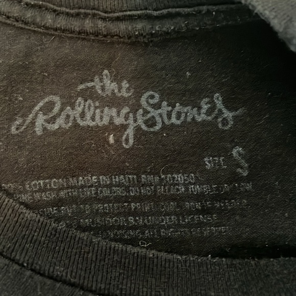 Rolling Stones tee. - Picture 3 of 3